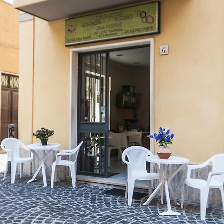 فندق La Casa Degli Artisti 1 نيتّونو المظهر الخارجي الصورة