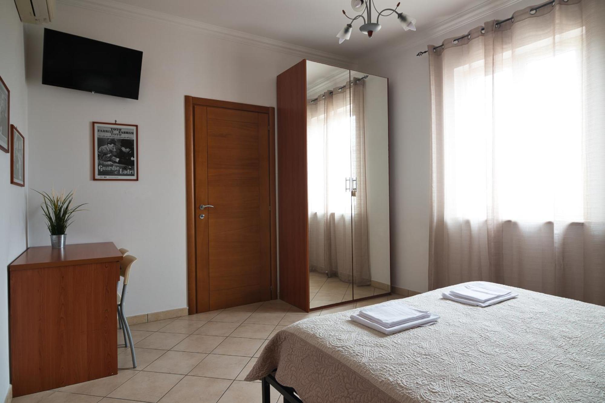 فندق La Casa Degli Artisti 1 نيتّونو المظهر الخارجي الصورة